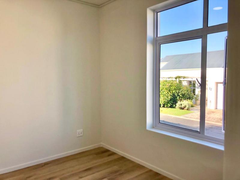 3 Bedroom Property for Sale in Sandbaai Western Cape